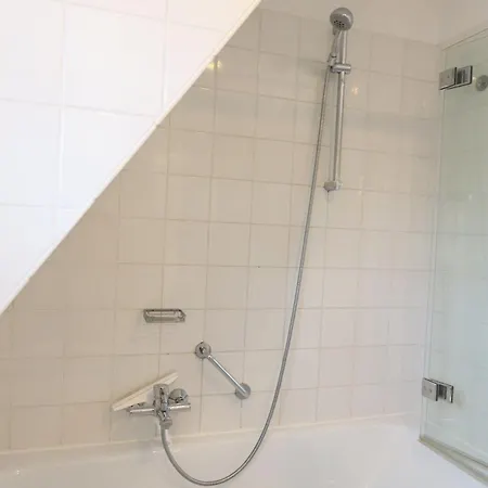 Am Friedrichshain Mit Wlan Und Parkplatz Fuer 4 Personen, Westerland, Haderslebener Strasse 18b 아파트 *