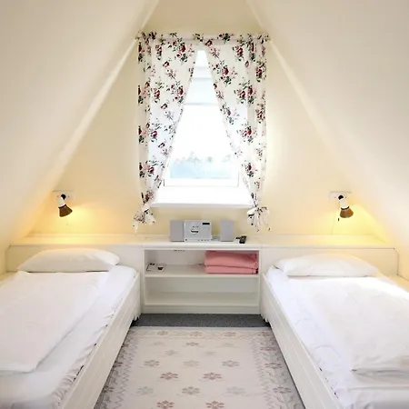 Am Friedrichshain Mit Wlan Und Parkplatz Fuer 4 Personen, Westerland, Haderslebener Strasse 18b * 베스터란트