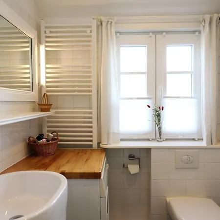 Am Friedrichshain Mit Wlan Und Parkplatz Fuer 4 Personen, Westerland, Haderslebener Strasse 18b 아파트